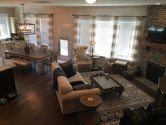 Great room with dining