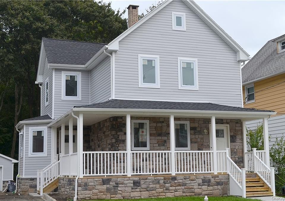 1st image of 14 Prairie Ave Unit 201