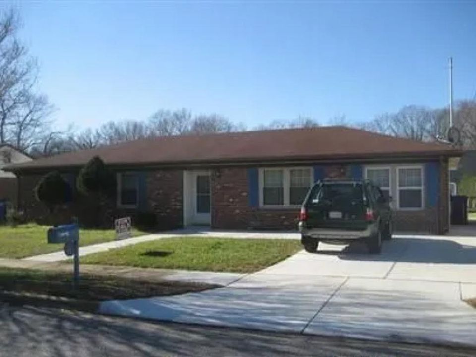1st image of 1233 Lake Taylor Dr