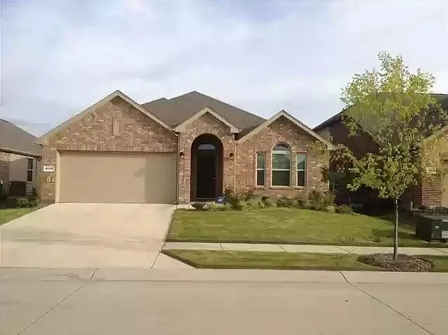 16328 Amistad Ave — Photo 2
