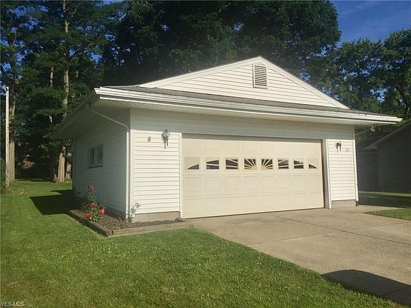 5th image of 60 Lakeview Dr