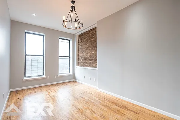 Rented by EXR | media 8