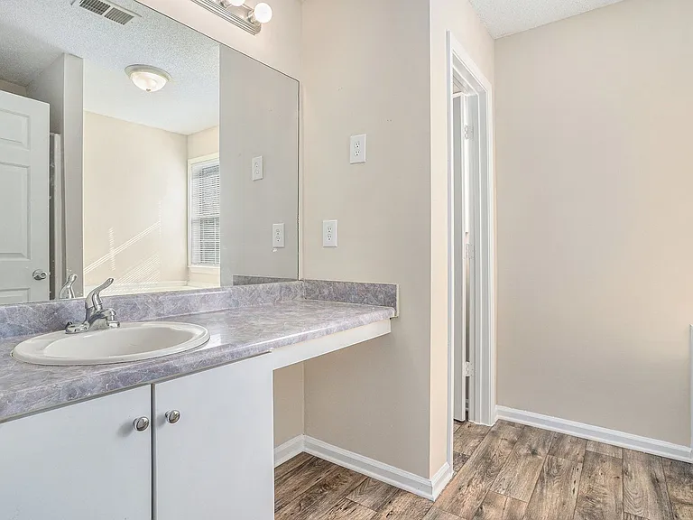 4357 Ward Bluff Ct — Photo 9