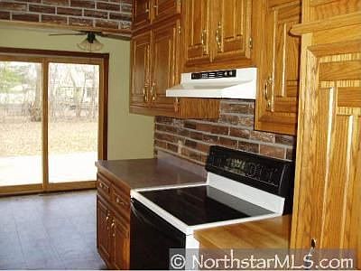 3rd image of 4915 Division Ave