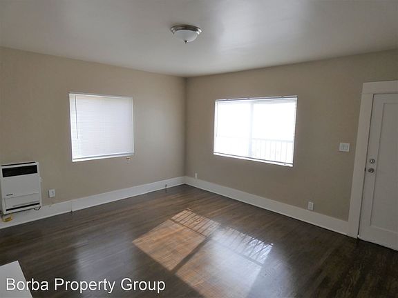 4th image of 545 E Dayman St #5699205