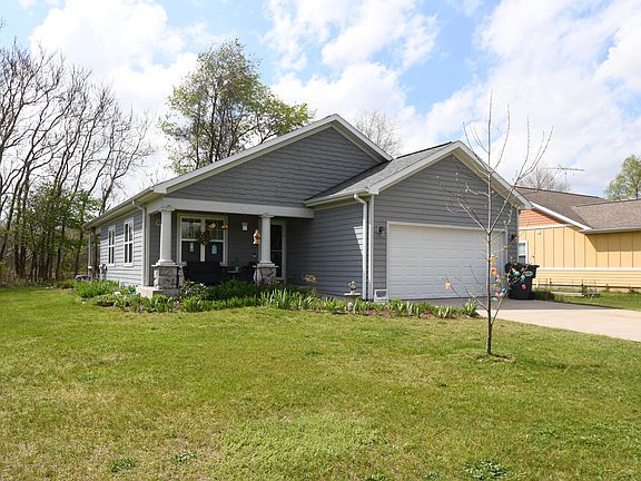 3rd image of 209 Corwin Meadows Dr