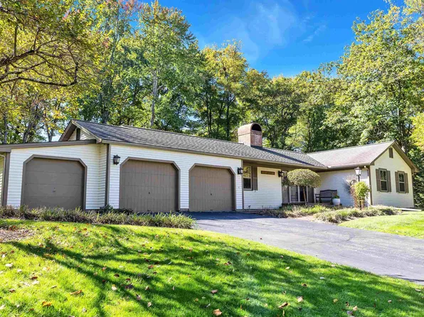 45 Old Manchester Road, Amherst, NH 03031