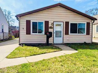 27103 Park Ct, Madison Heights, MI 48071