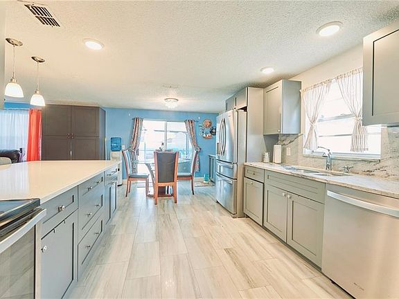 3rd image of 12610 Logan Pl