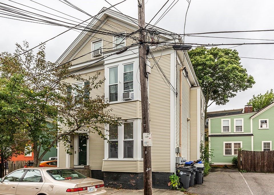 1st image of 28 Ringgold St #1