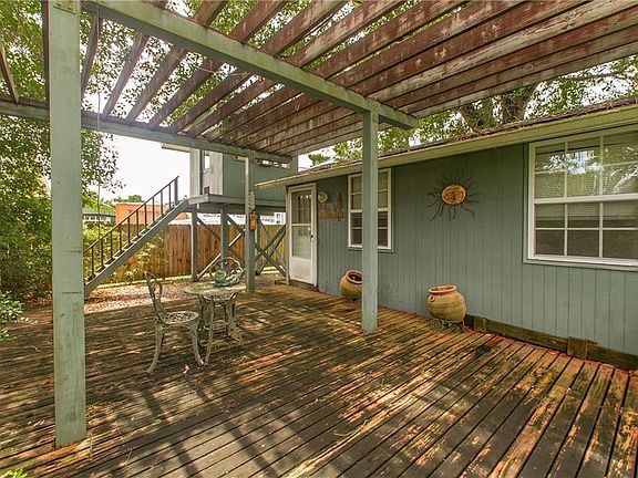 4th image of 20372 Fairway Dr