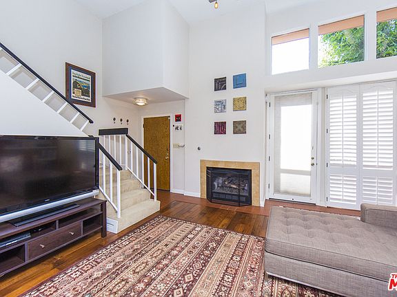 3rd image of 1705 S Westgate Ave APT 4