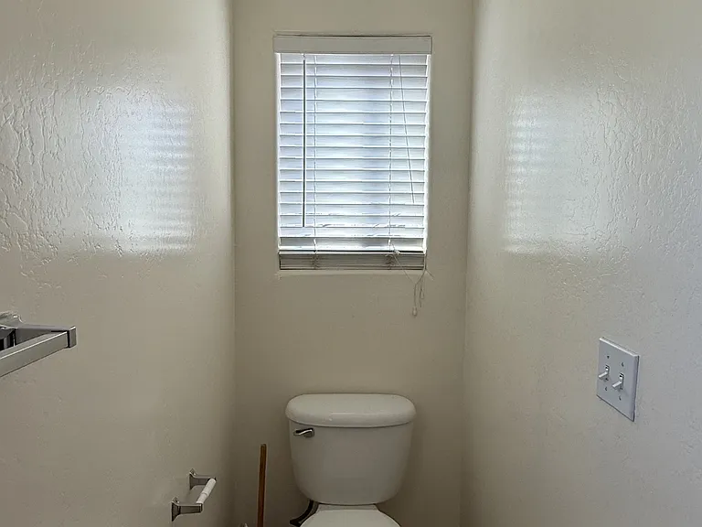 142 W Reese Ave — Photo 15