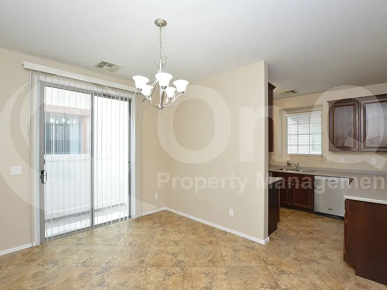 1453 S Sinova Ave — Photo 5