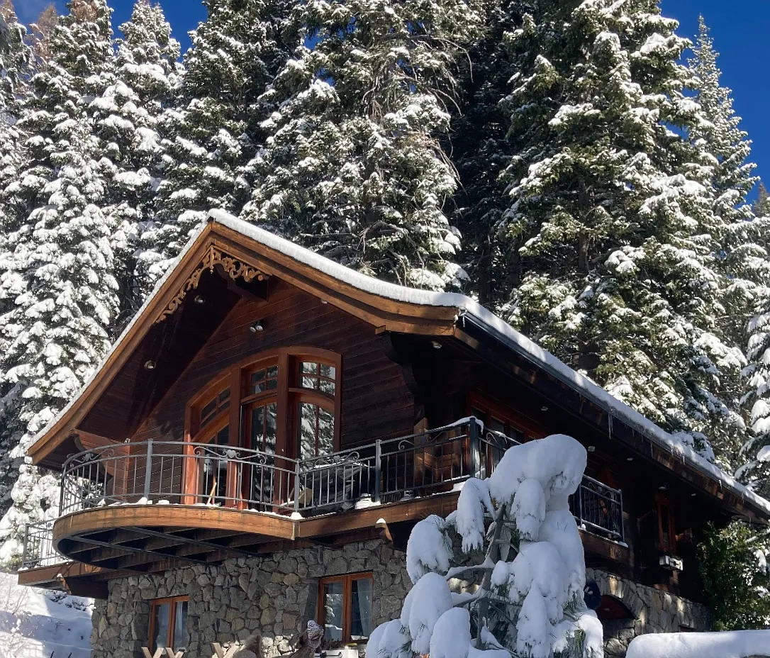 1 bed, $2,700 — Photo 1