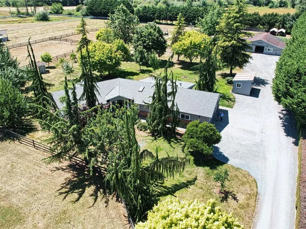 24914 43rd Avenue NE, Arlington, WA 98223