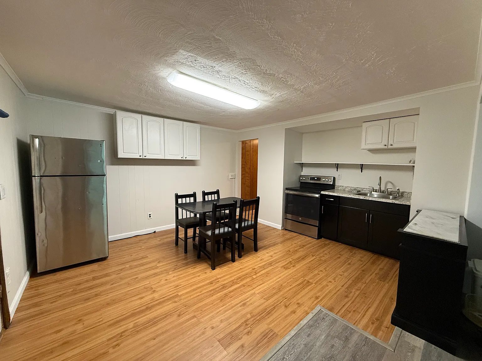 Studio, 450 sqft, $1,650 — Photo 2