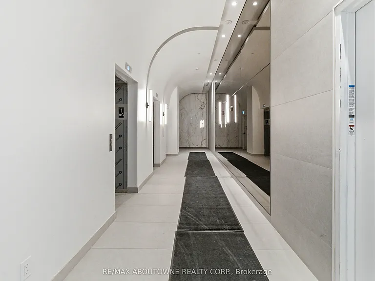 2075 Lakeshore Rd #1211 — Photo 3