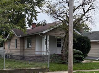 807 E 27th St, Anderson, IN 46016