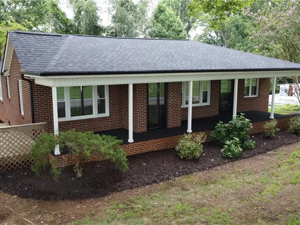 790 Mountain Park Rd, State Road, NC 28676