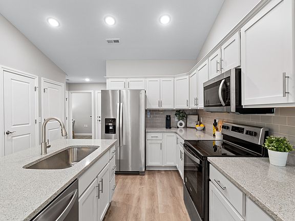 2nd image of 3825 Albon Rd