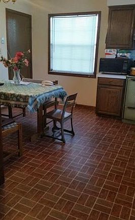4th image of 340 Dunn Ave