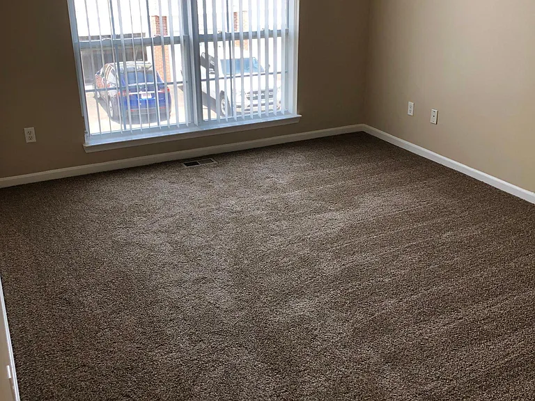 45682 Warwick Dr — Photo 15