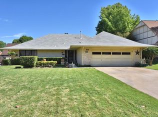 2204 W Boston Pl, Broken Arrow, OK 74012