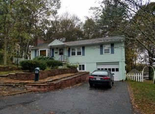 39 Sylvia St, Lexington, MA 02421