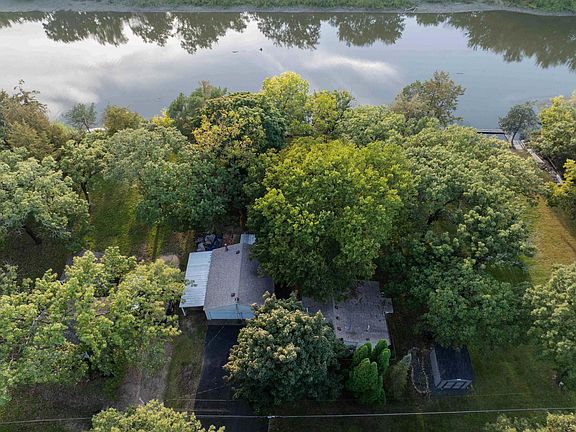 4th image of 1523 Cedar Ln