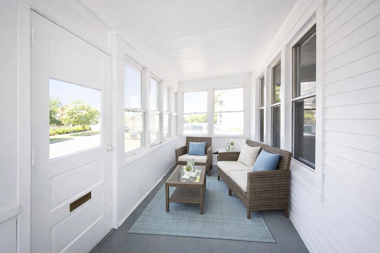 5 bed, $3,000 — Photo 2