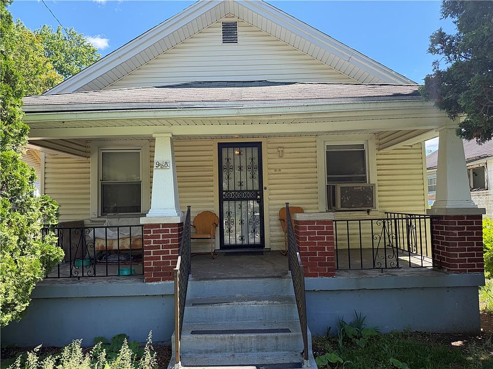 1st image of 938 Leland Ave