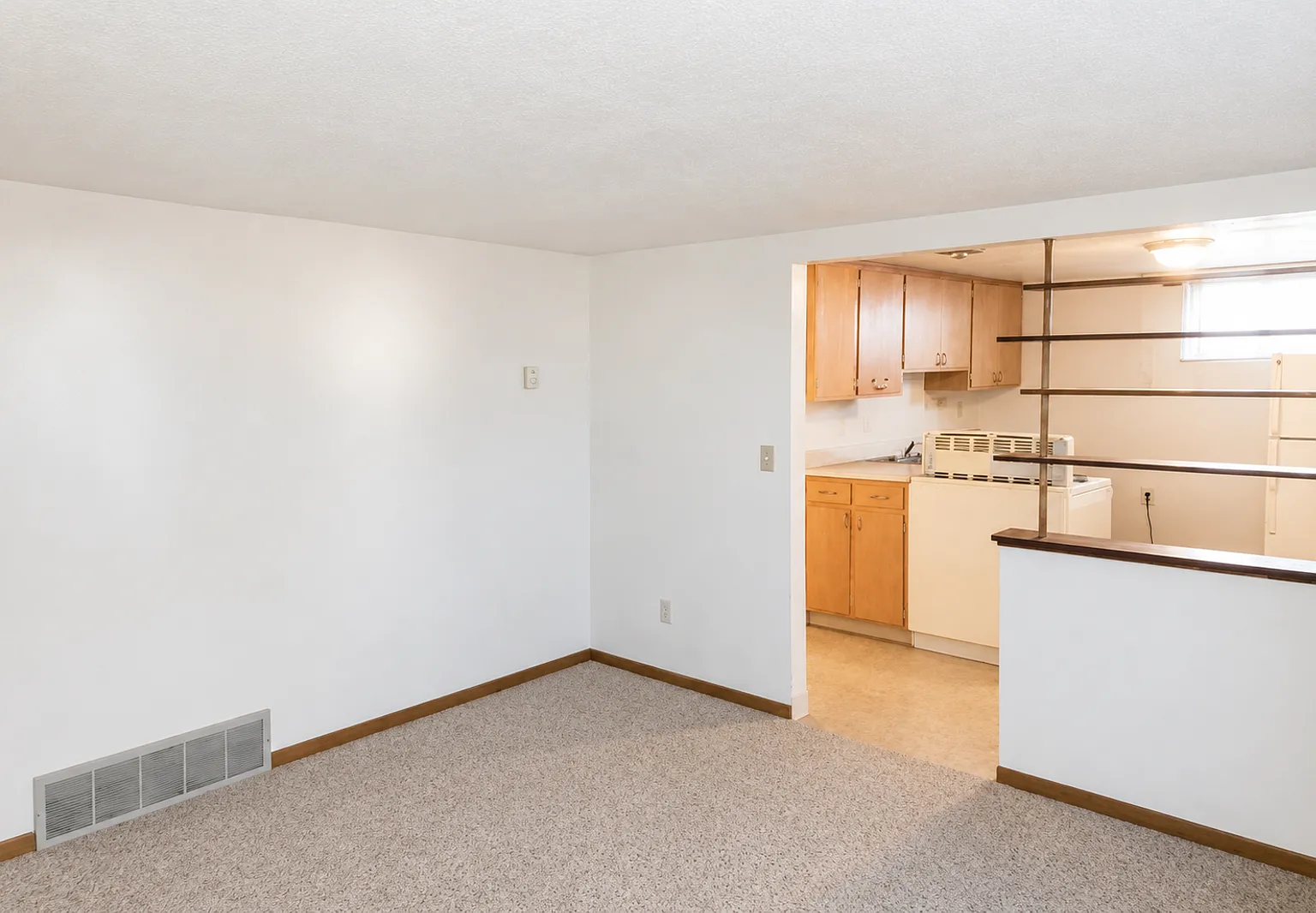 418 Lola Lane — Photo 4