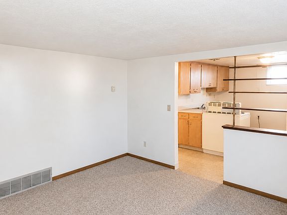5th image of 418 Lola Ln #420-1/2