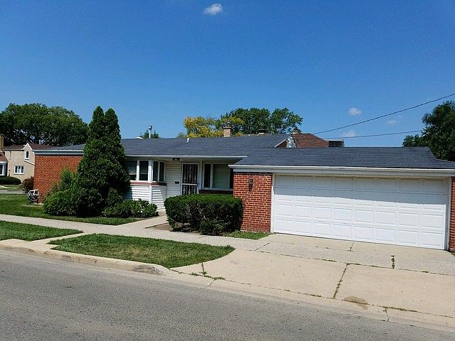 1st image of 1801 N 74th Ct