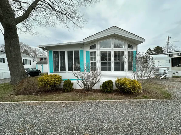 9 Bourne Avenue #C8, Wells, ME 04090