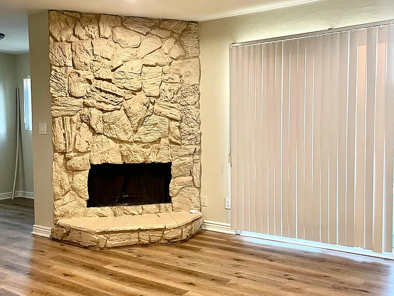 6620 Hazeltine Ave #106 — Photo 8