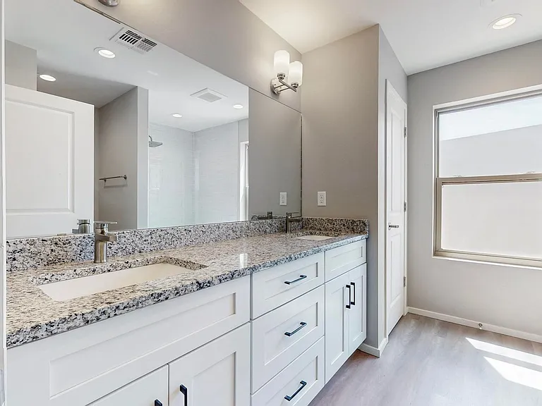 4547 Villa Loma Ln NE — Photo 22