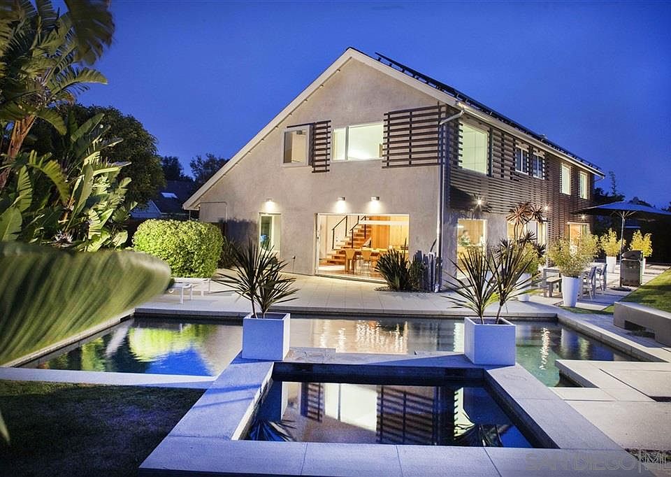 2nd image of 8480 Cliffridge Ln