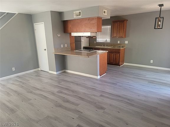 4th image of 5156 Golden Ln APT D