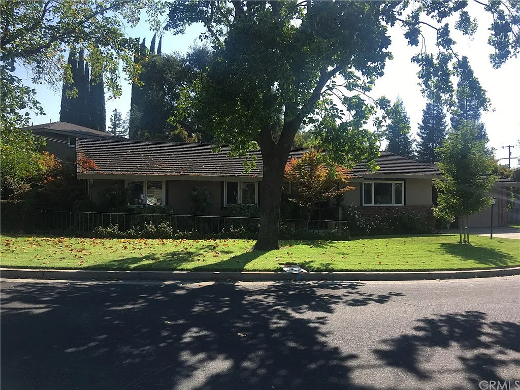 1635 Patricia Ln photo 1