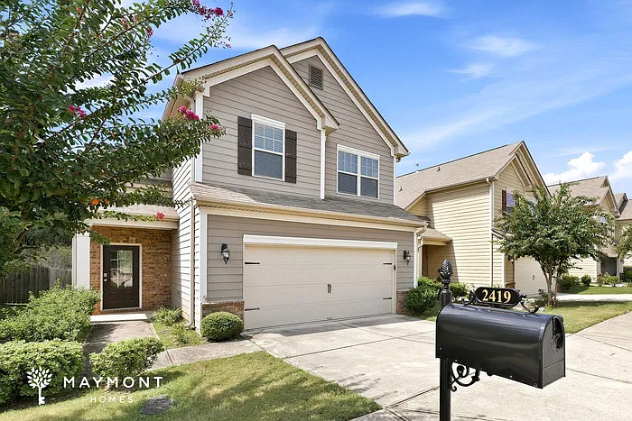 3 bed, 2.5 bath, 1805 sqft, $2,199 — Photo 4