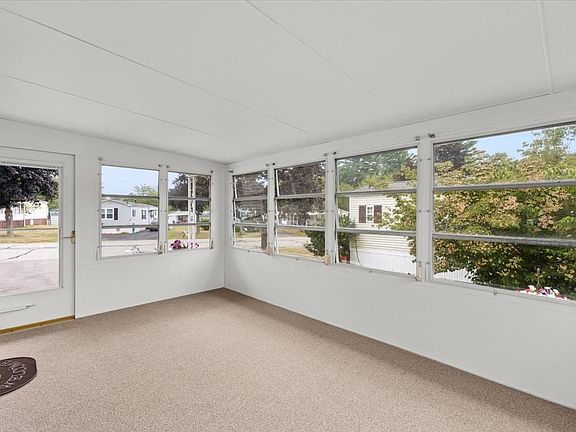 5th image of 9 Puritan Rd