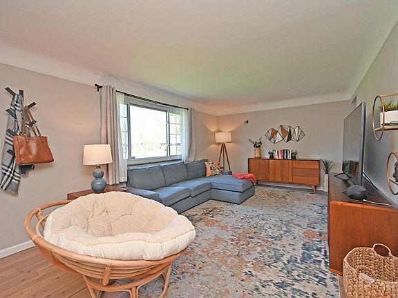5th image of 1157 Deblin Dr