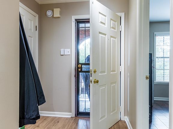 4th image of 6634 Pondside Cir #2