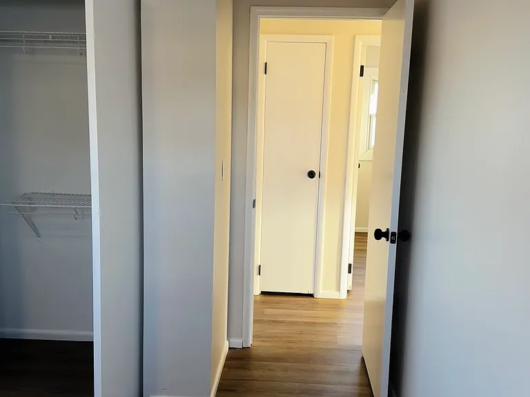 59 Fleetwood Rd NW — Photo 31
