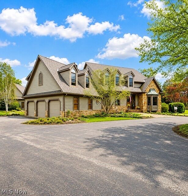 1st image of 11205 Hampton Ridge Dr