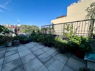 Rented by openigloo