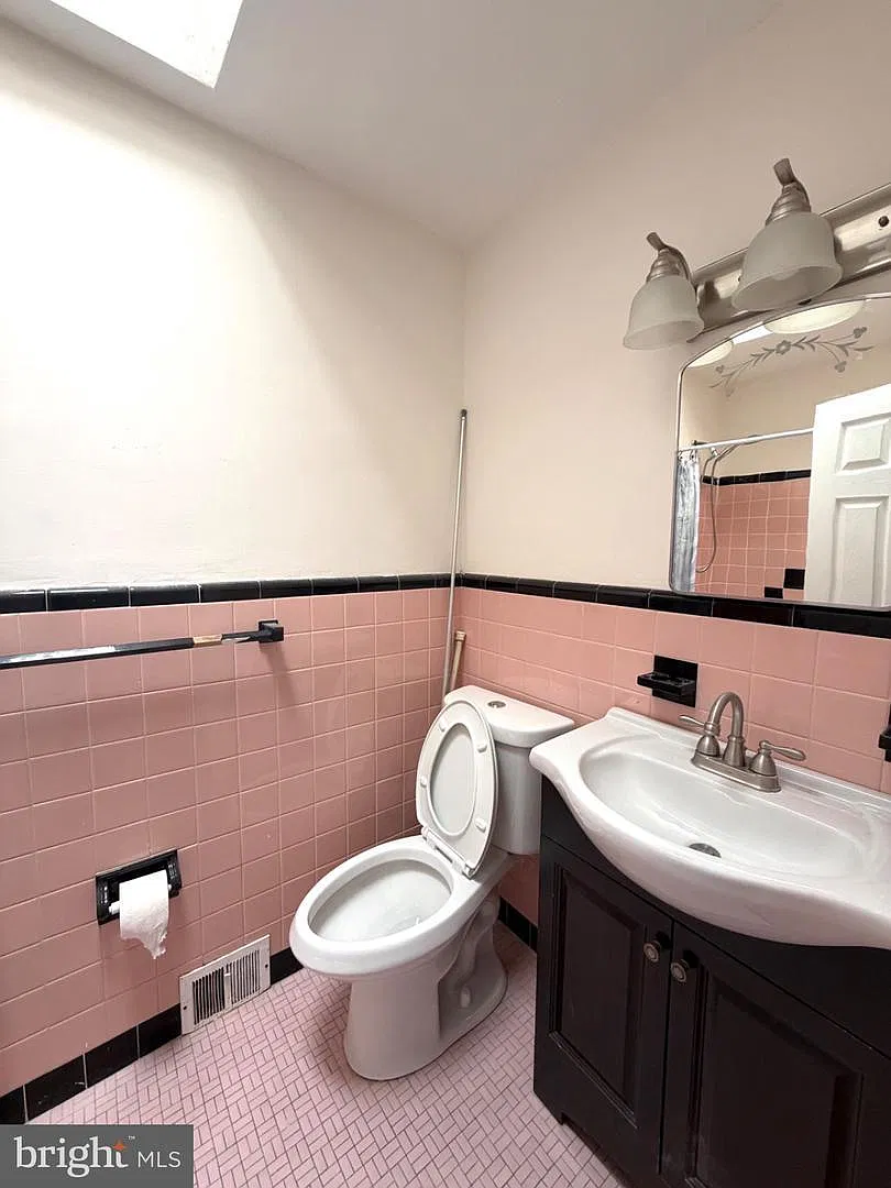 3 bed, 1152 sqft, $1,750 — Photo 4