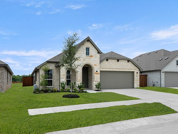 2nd image of 7413 Lavender Ln
